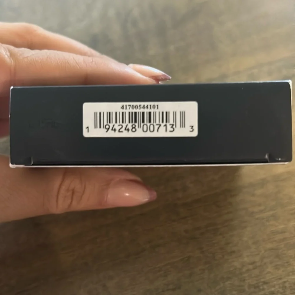 - bareMinerals BAREPRO Powder Foundation in shade:Medium Deep 40 cool